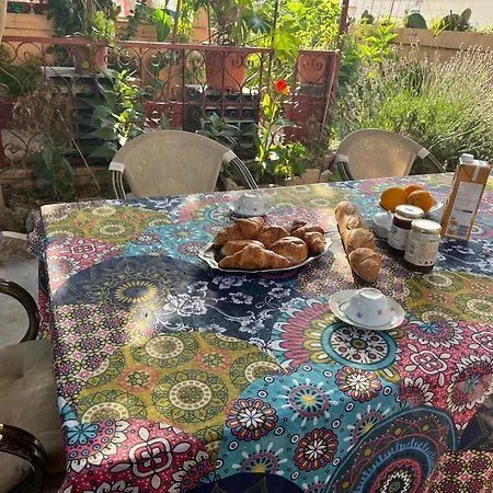 Bed & Breakfast Nature Et Relax Triple Et Parties Communes Salle De Bain Cuisine Jardin Barbecue Convivialite