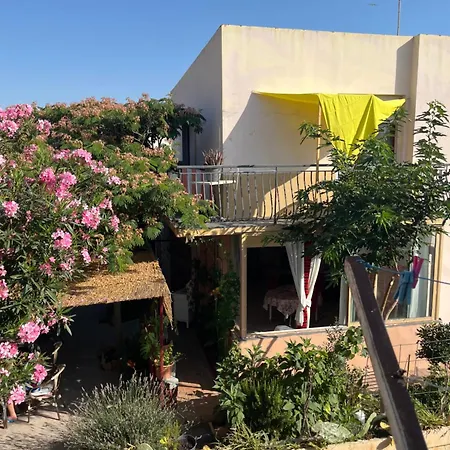 Nature Et Relax Triple Et Parties Communes Salle De Bain Cuisine Jardin Barbecue Convivialite Bed & Breakfast Valras-Plage